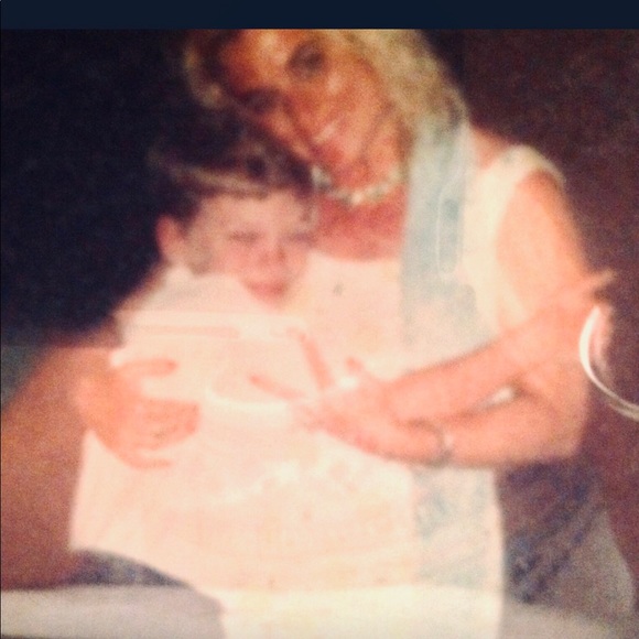 Meet your Posher, Cathy - Picture 3 of 7